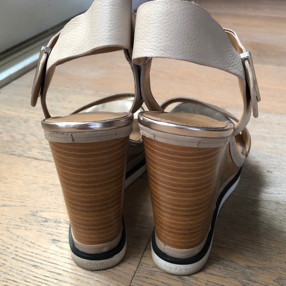Calvin Klein Wedge - Picture 3 of 3